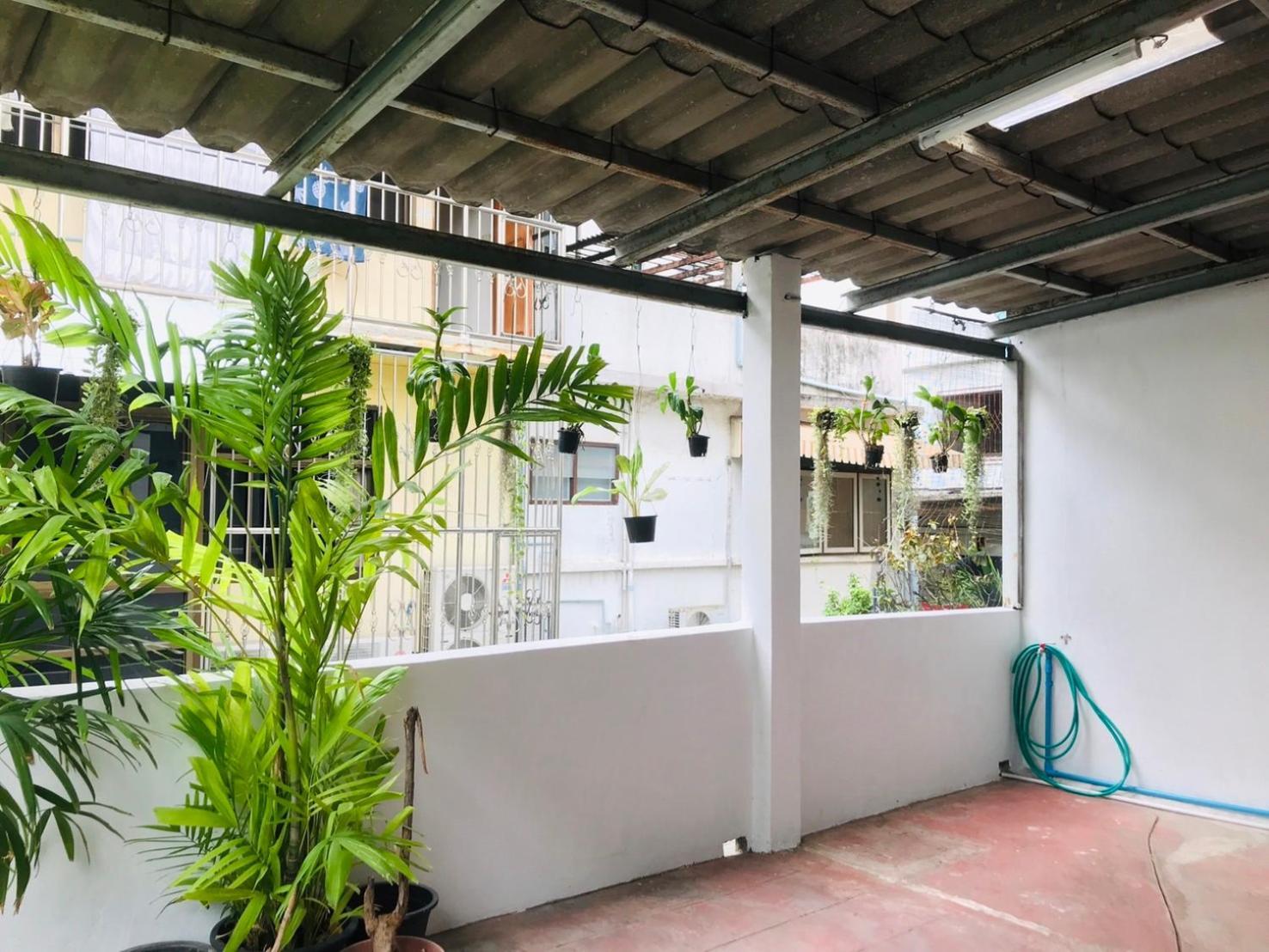 Silom Guesthouse Бангкок Екстер'єр фото