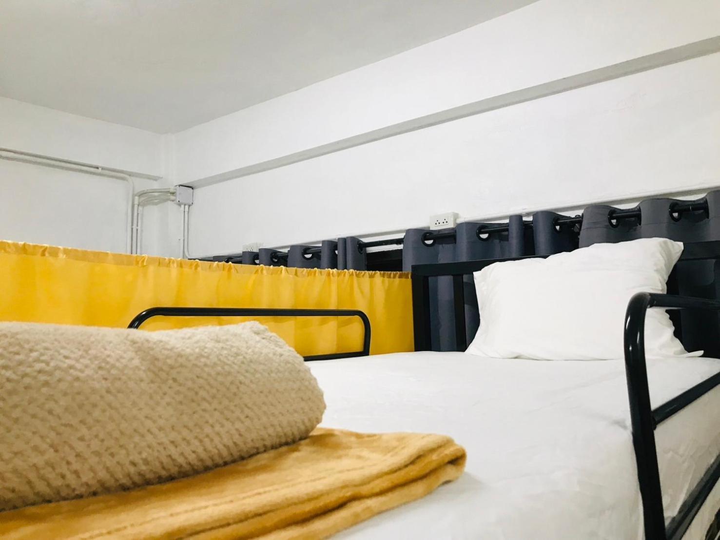 Silom Guesthouse Бангкок Екстер'єр фото